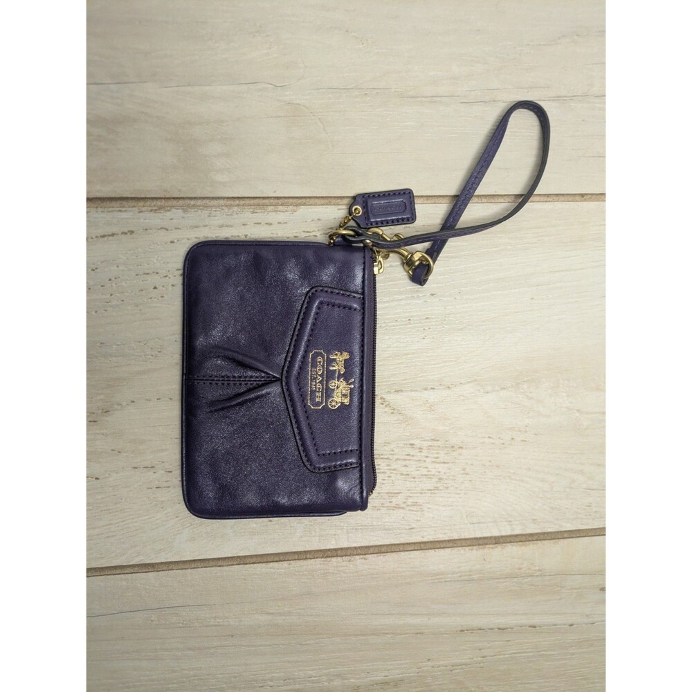 Coach Wristlet Wallet Purple Plum Leather Excellent - Picture 2 of 8